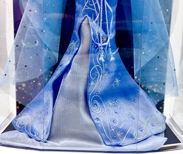 Disney Store Blue Fairy Doll Limited Edition Pinocchio 85th Anniversary Front Bottom 2