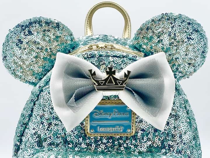 Loungefly King Arthur Carousel MMMA Minnie Mouse Main Attraction Bag Front Bow Applique