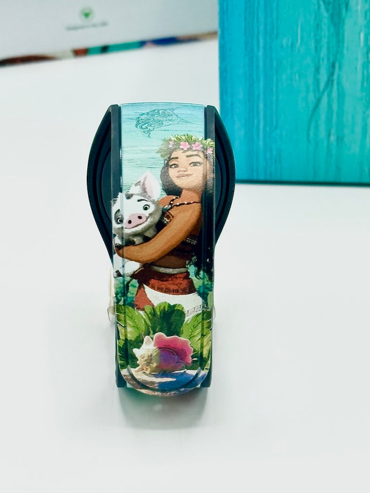 Disney Parks Dooney and Bourke Moana Magic Band Band Strap Top